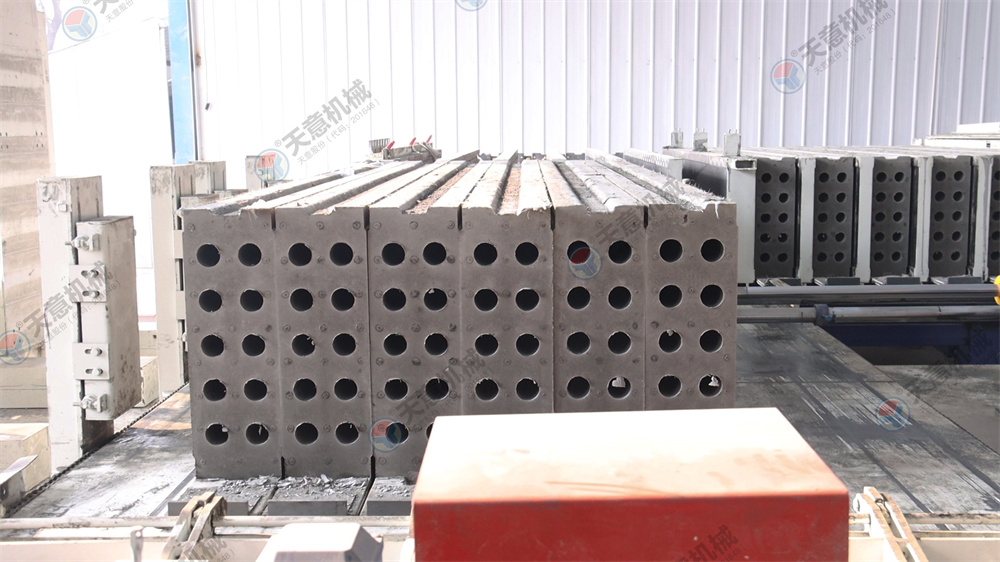 輕質隔墻板的優(yōu)點介紹